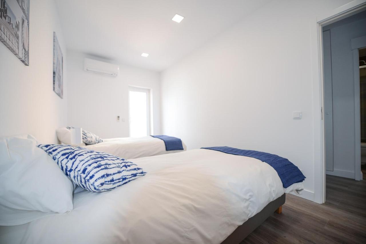 Seafront Luz Apartment Екстер'єр фото